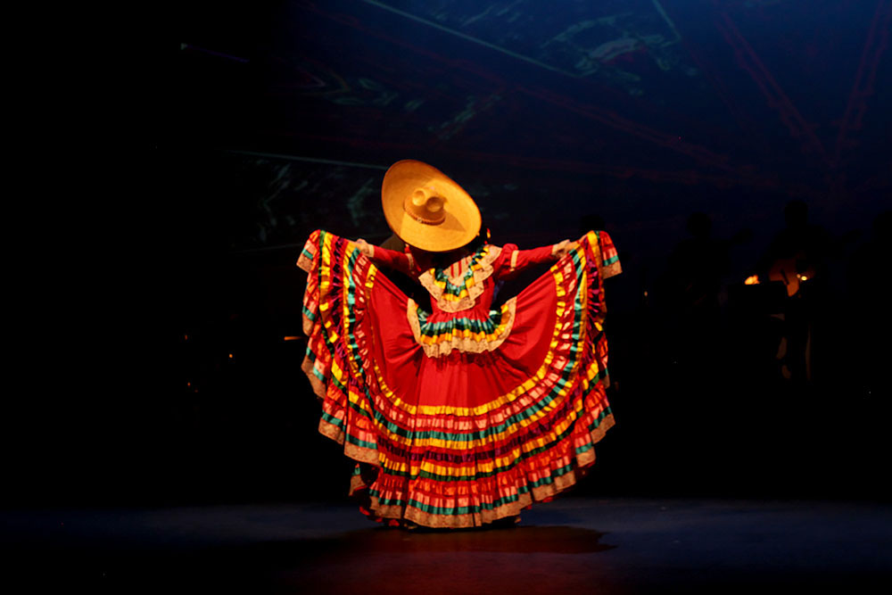 Música, colores y raíces: KUXTAL, XX Aniversario del Ballet Folkórico del TEC Campus Estado de México