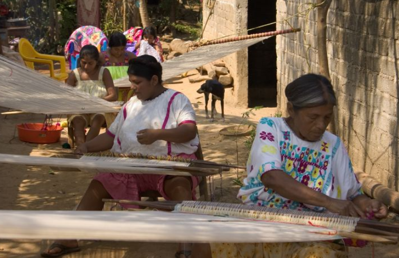 1er #HHTALLER. Tejido Tradicional Amuzgo en Telar de Cintura